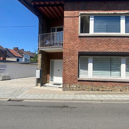 1-D011 Superbe Appartement Spacieux Tres Calme Charleroi Exteriör bild